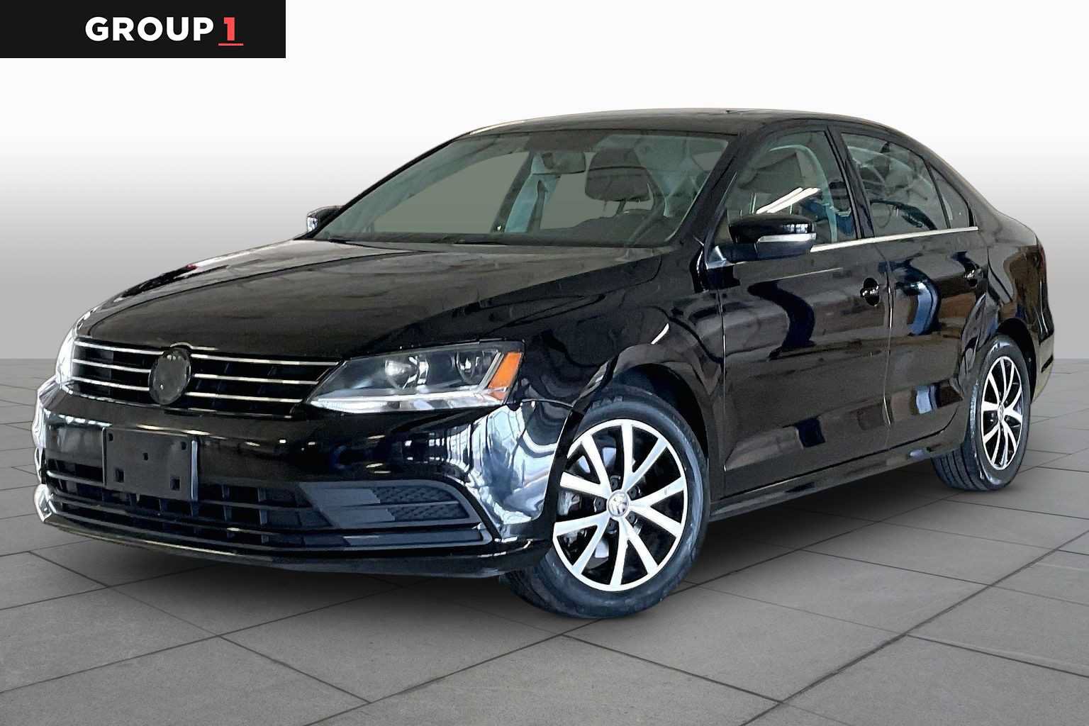 Used 2017 Volkswagen Jetta SE FWD image 1