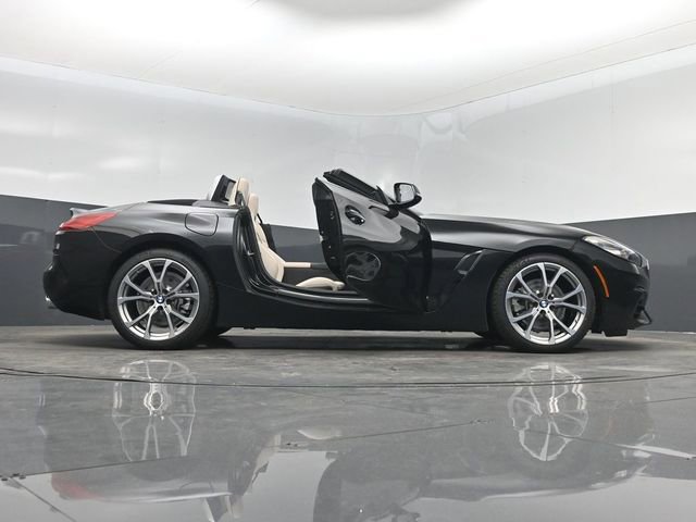 Used 2019 BMW Z4 sDrive30i w/ Premium Package RWD image 7