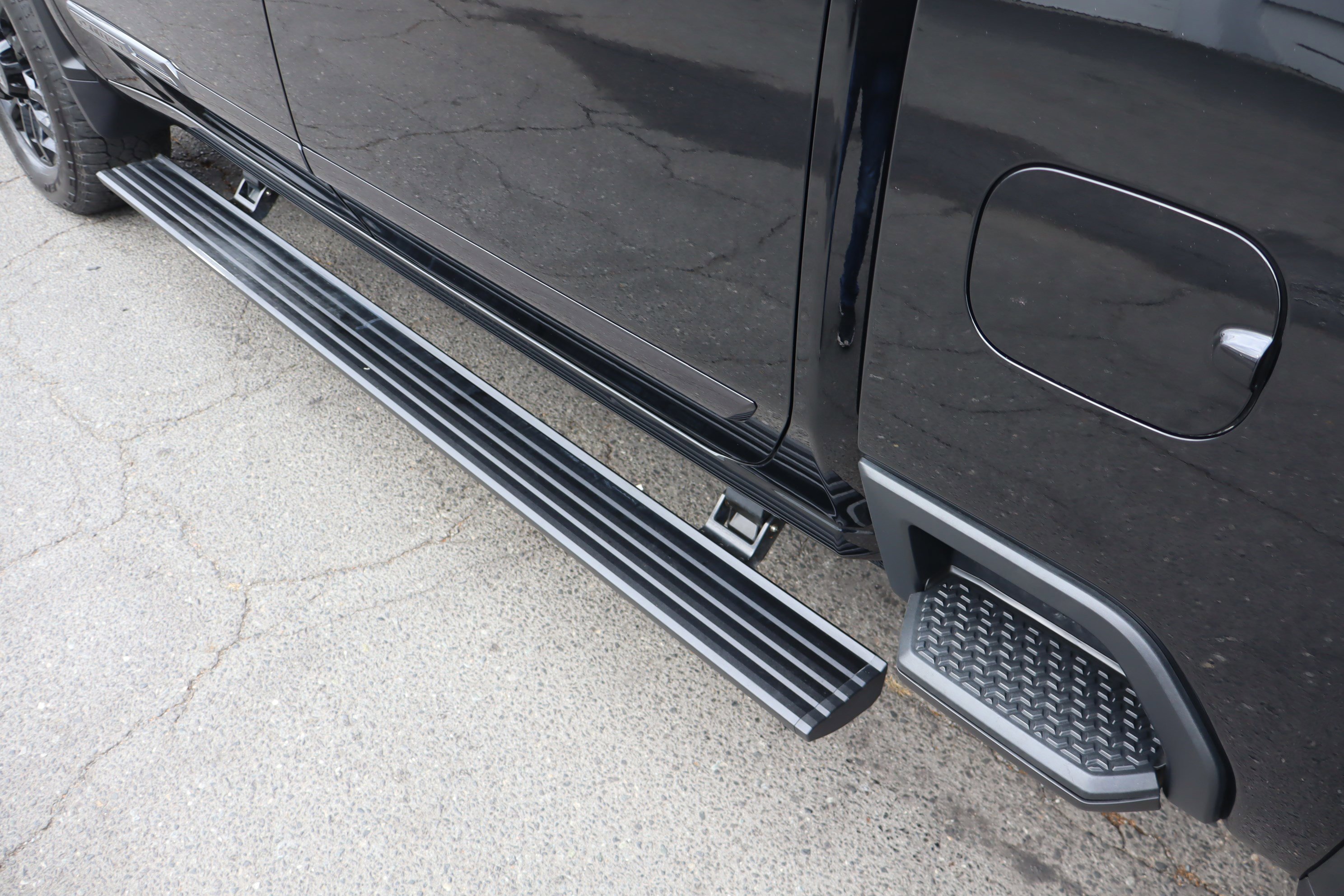 Certified 2025 Chevrolet Silverado 2500 High Country w/ High Country Premium Package image 16