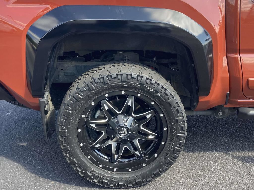 Used 2024 Toyota Tacoma TRD Pro AWD/4WD image 8