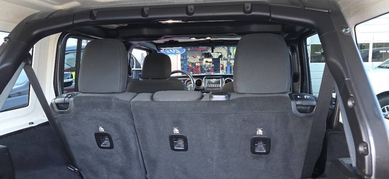 Used 2019 Jeep Wrangler Unlimited Sport S AWD/4WD image 12