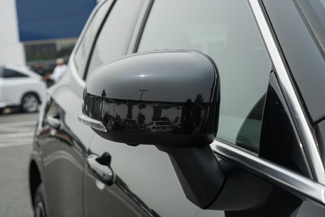 Certified 2023 Volvo XC60 B5 Plus w/ Climate Package AWD/4WD image 16