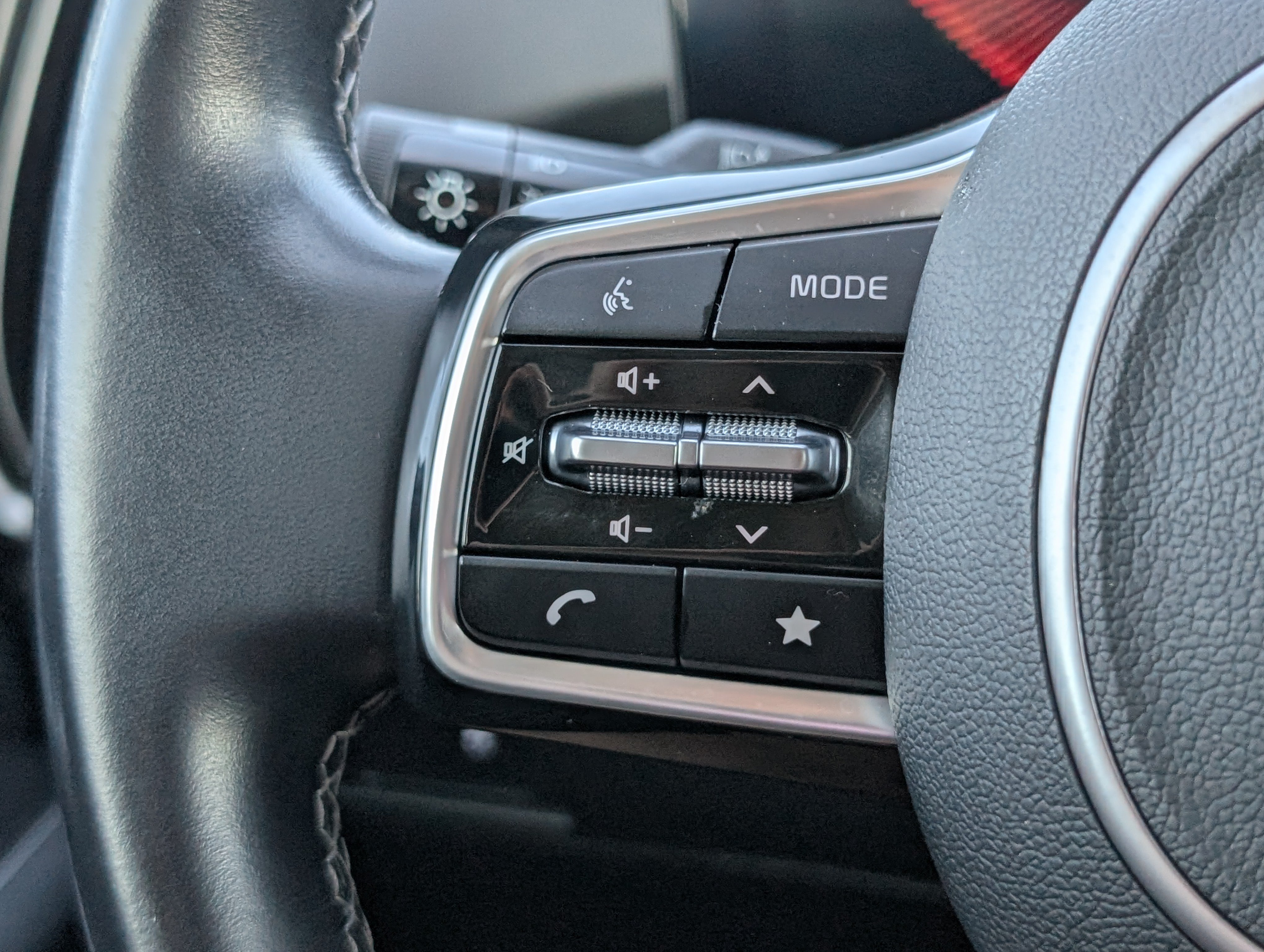 Used 2025 Kia Sorento S w/ Panoramic Sunroof Package FWD image 24