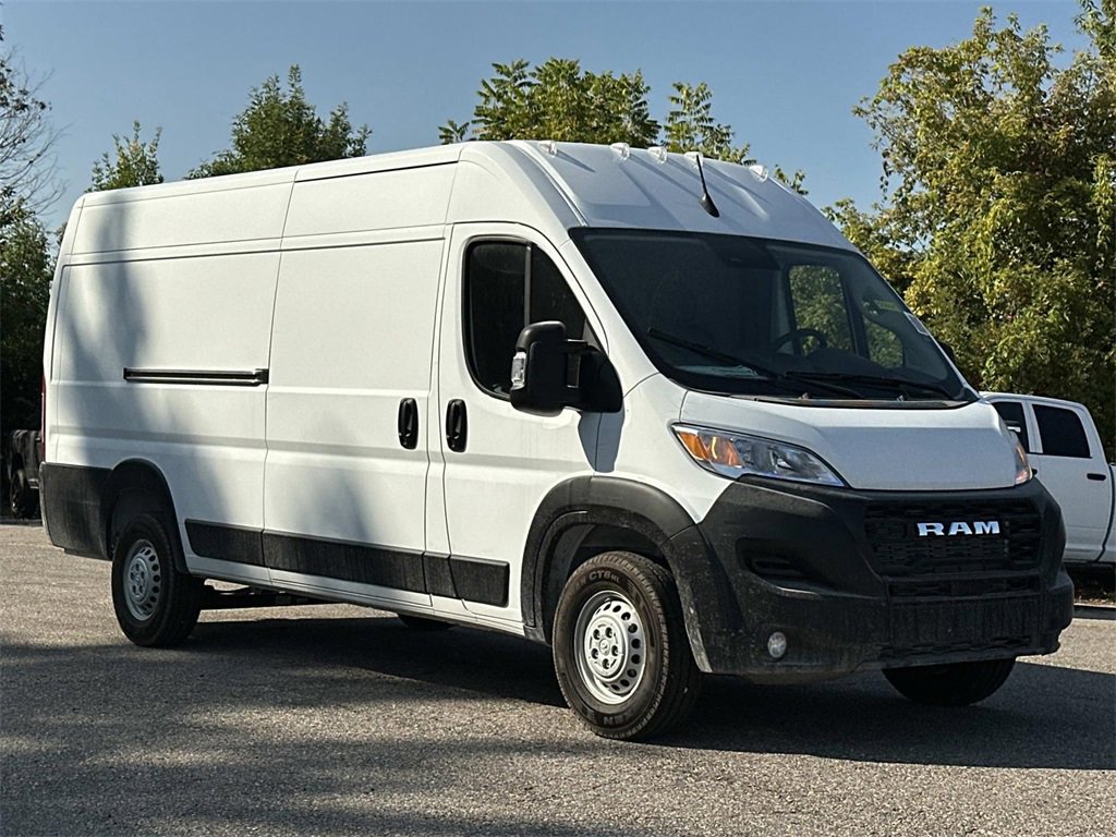 New 2025 RAM ProMaster 3500 w/ Convenience Group