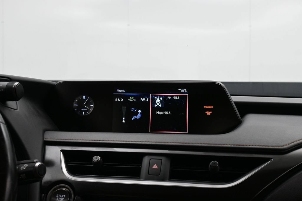 Used 2021 Lexus UX 200 w/ Accessory Package (Z2) FWD image 42