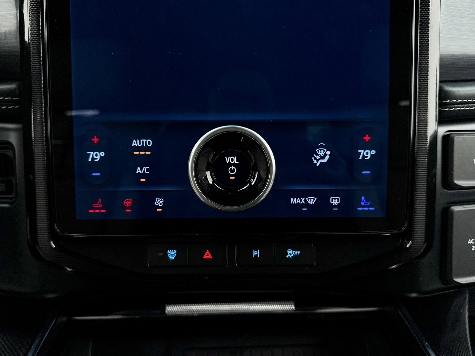 Used 2023 Ford F150 Lightning Platinum image 28