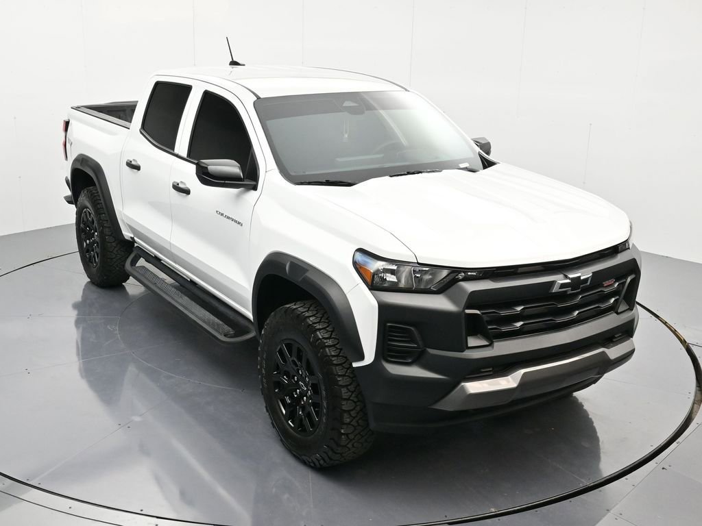 Certified 2024 Chevrolet Colorado Trail Boss w/ Advanced Trailering Package image 31