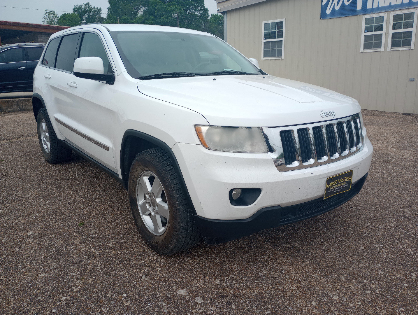 Used 2013 Jeep Grand Cherokee Laredo RWD image 1