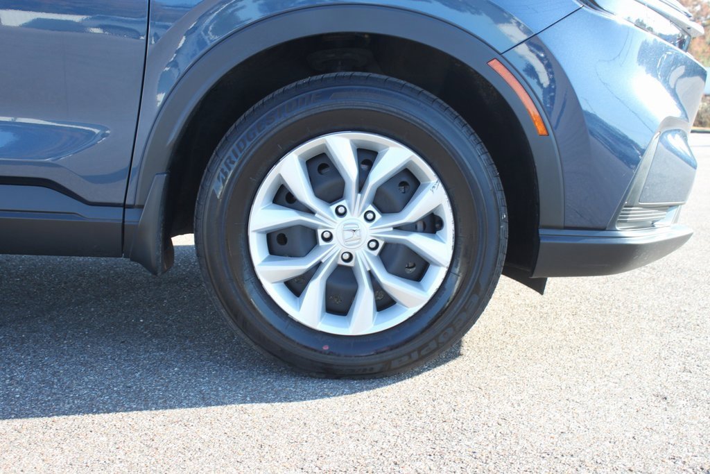 Used 2024 Honda CR-V LX image 4