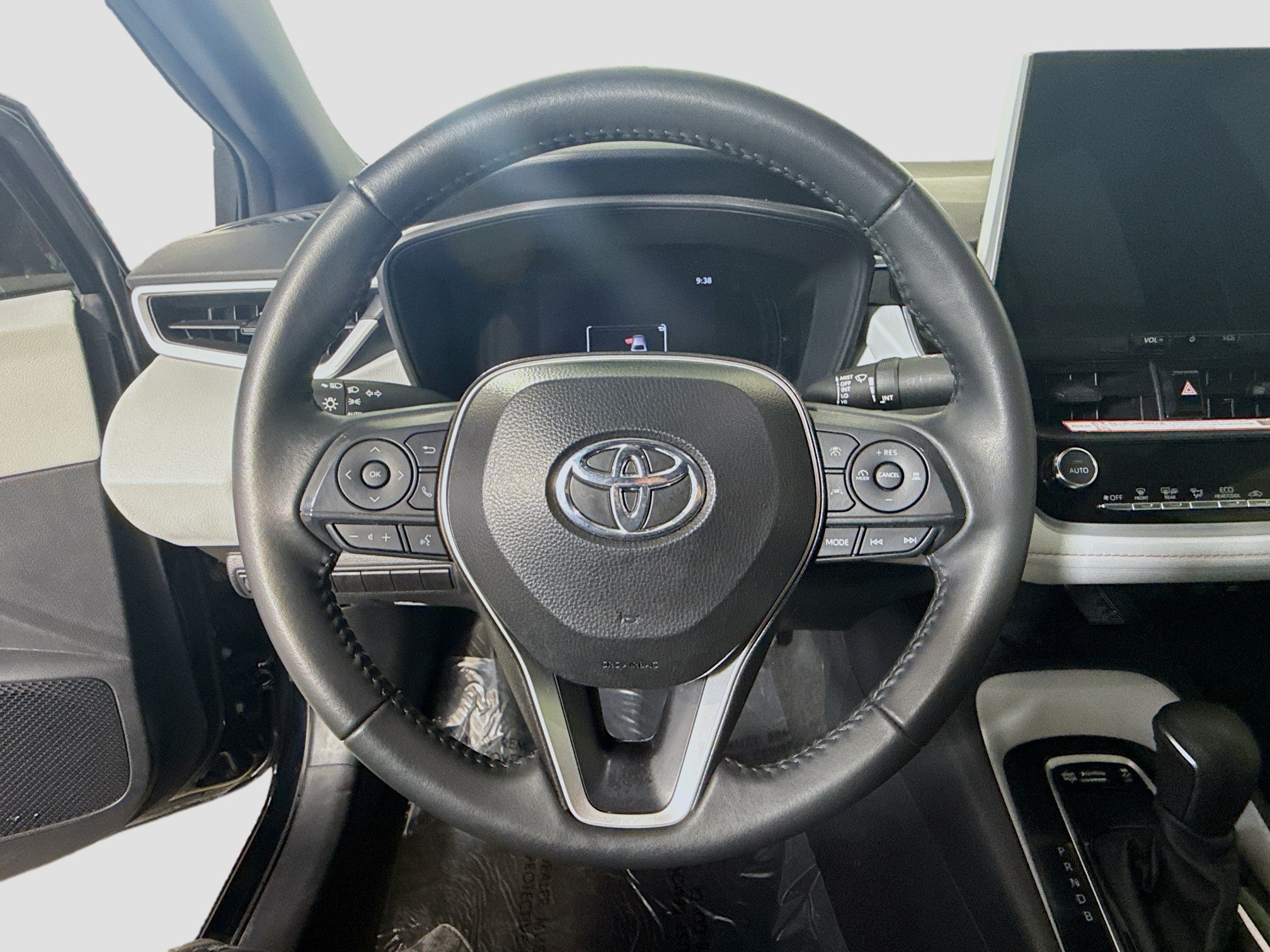 Used 2025 Toyota Corolla FX w/ Convenience Package FWD image 13