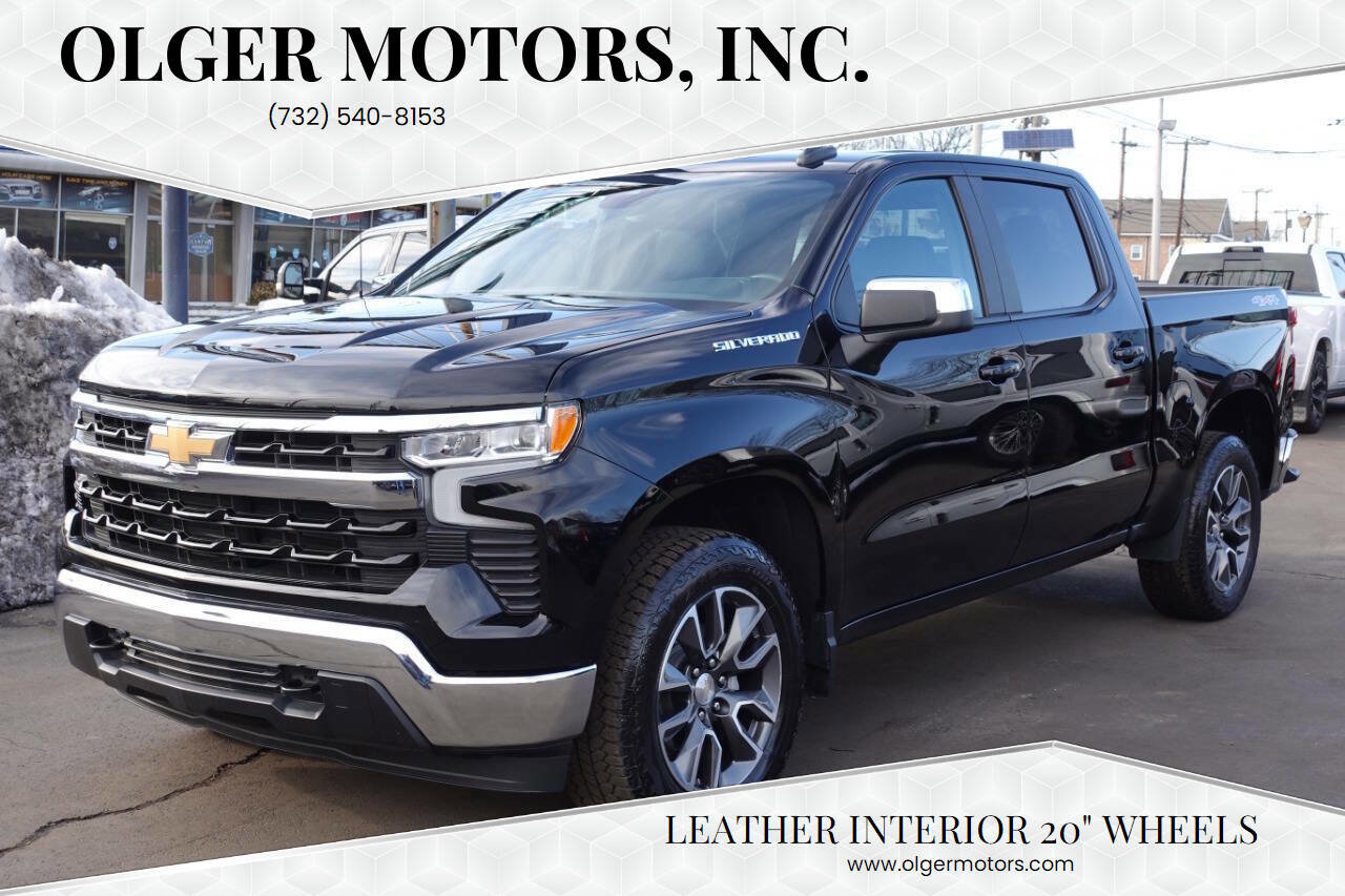 Used 2024 Chevrolet Silverado 1500 LT AWD/4WD image 1
