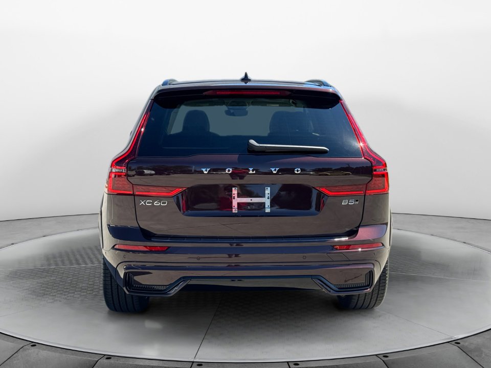 New 2026 Volvo XC60 B5 Ultra w/ Protection Package Premier image 6