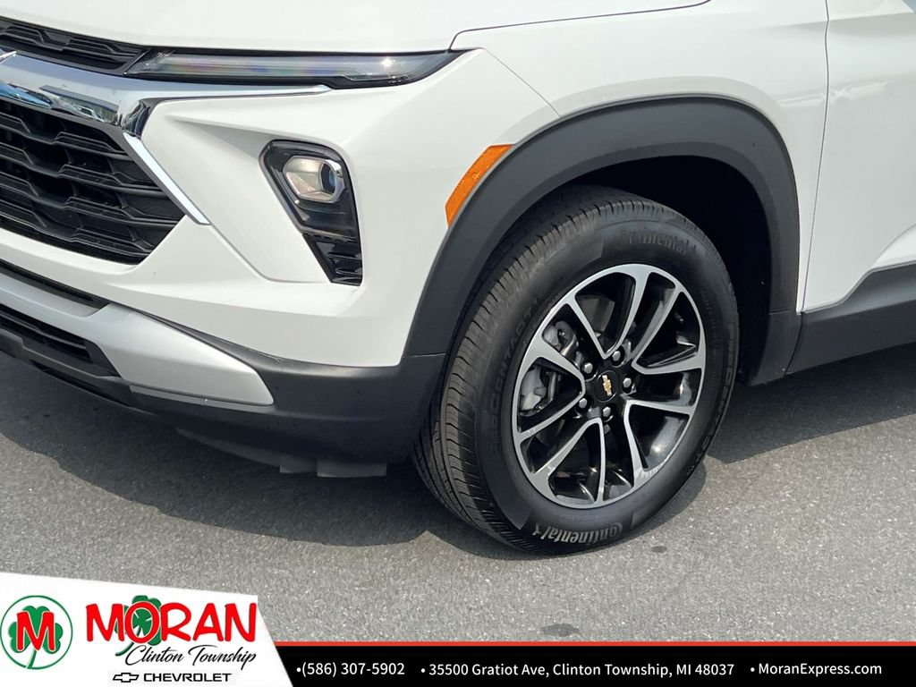 Certified 2024 Chevrolet TrailBlazer LT w/ Driver Confidence Package AWD/4WD image 9