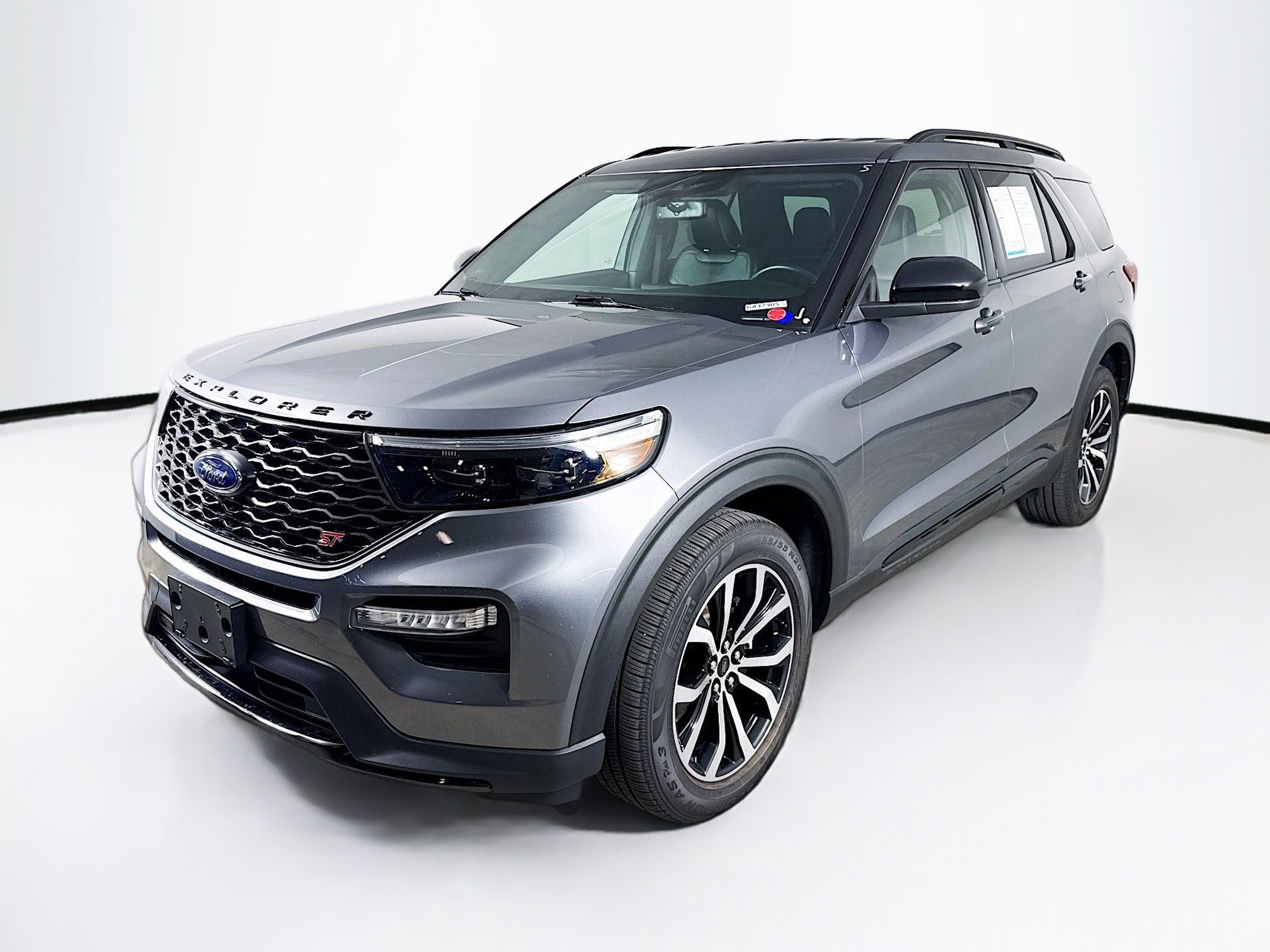 Used 2022 Ford Explorer ST image 4