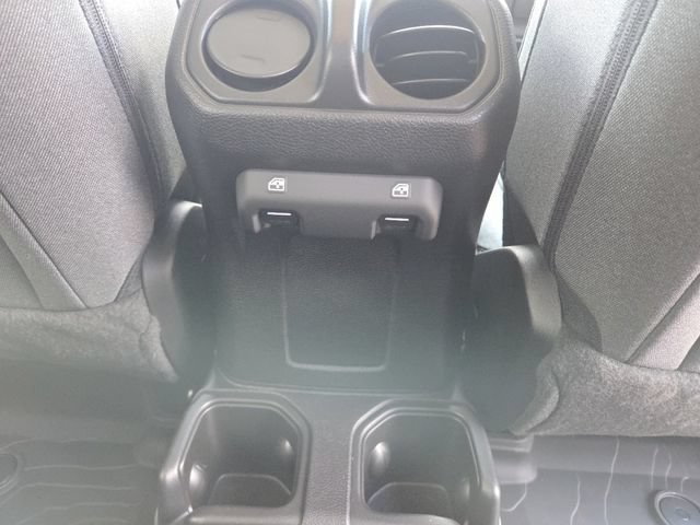Used 2024 Jeep Wrangler Unlimited Sport AWD/4WD image 13