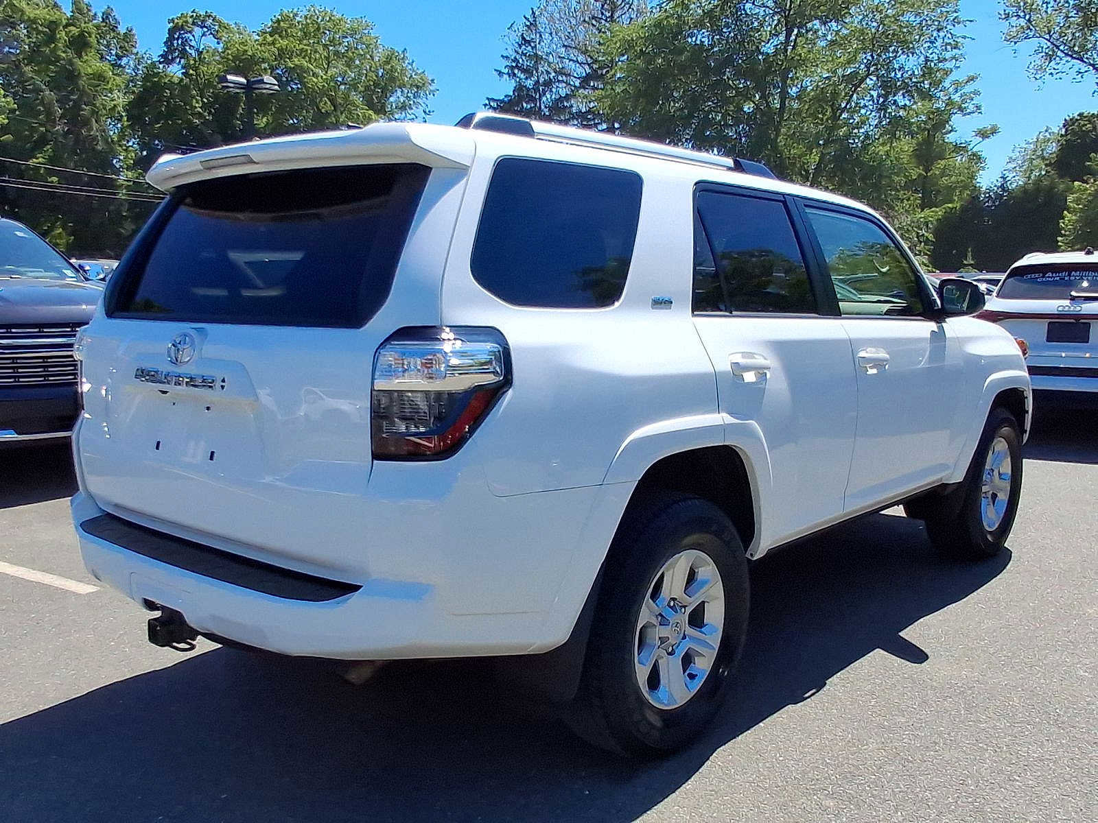 Used 2022 Toyota 4Runner SR5 RWD image 31
