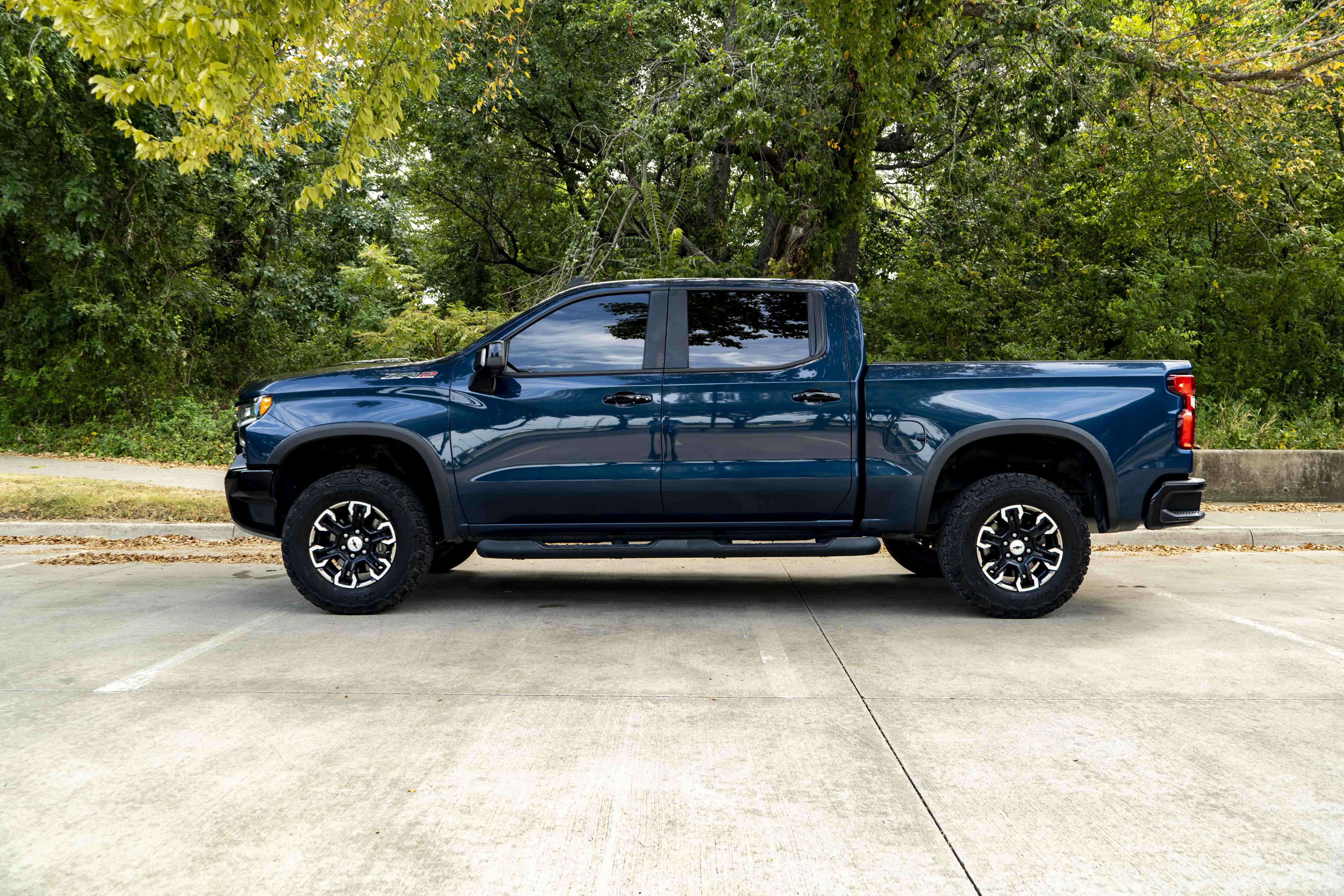 Used 2022 Chevrolet Silverado 1500 ZR2 w/ Technology Package AWD/4WD image 6