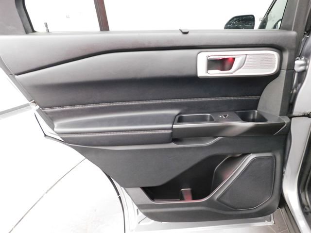 Used 2020 Ford Explorer Limited image 20