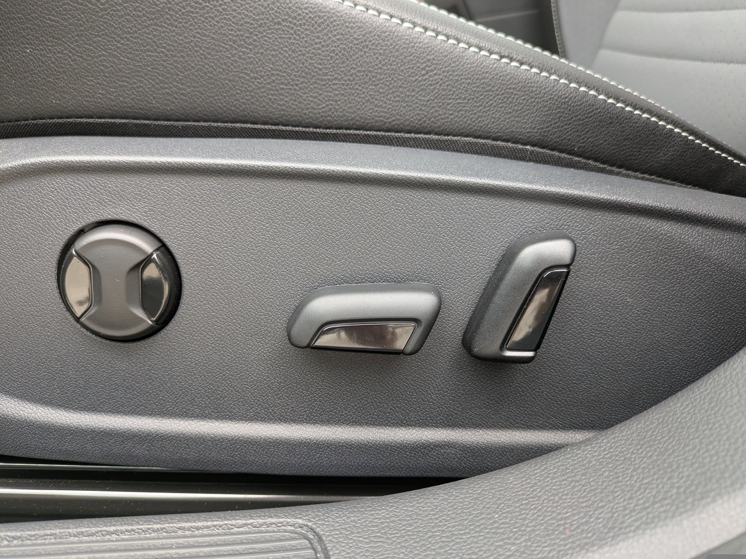 New 2026 Volkswagen Jetta SE image 19