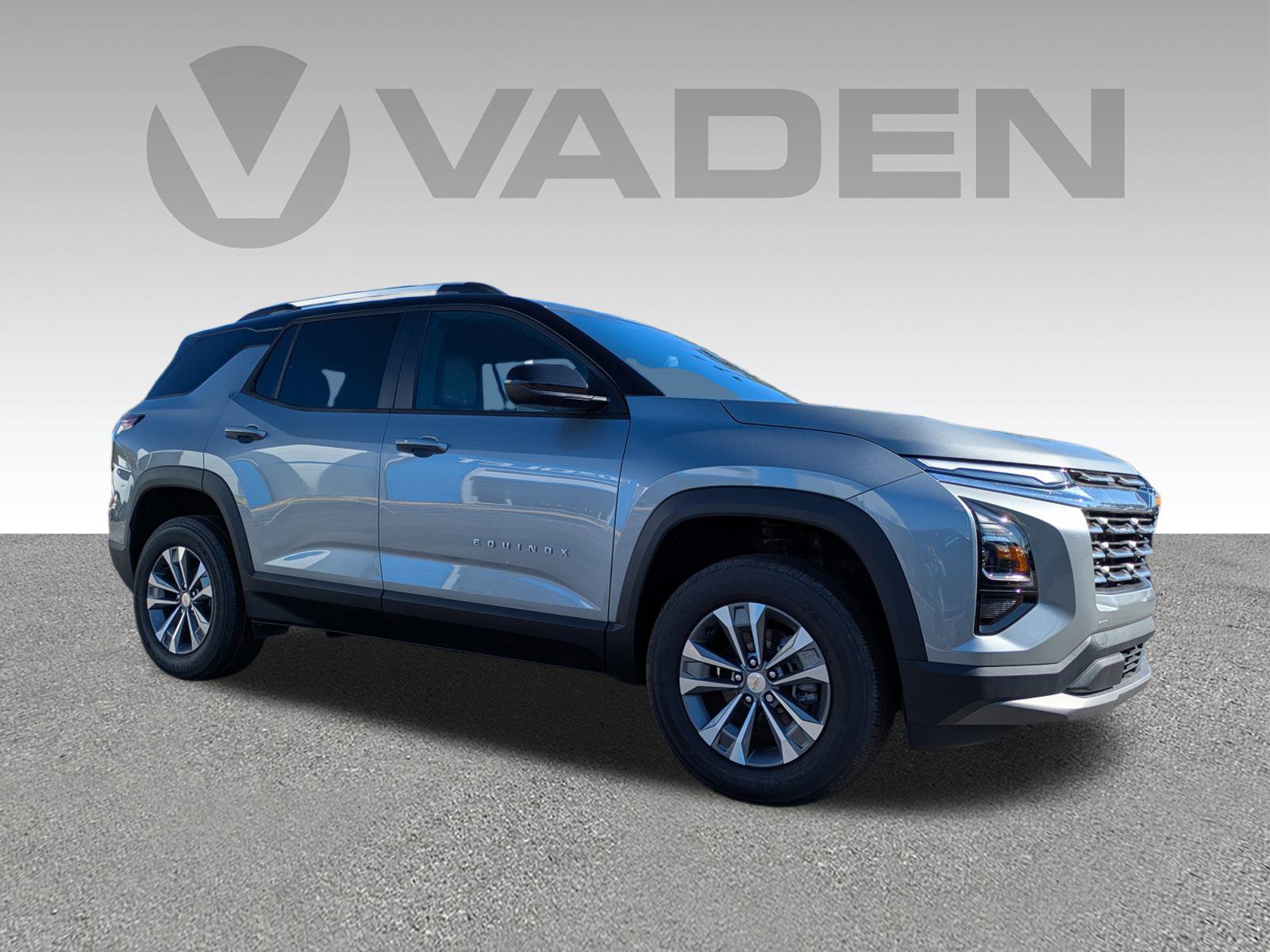 New 2026 Chevrolet Equinox LT w/ Convenience Package II image 3