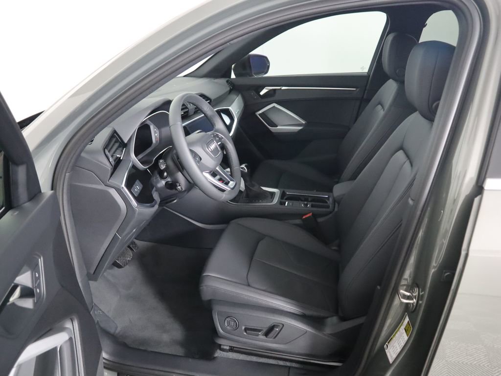 Used 2025 Audi Q3 2.0T Premium w/ Convenience Package image 21