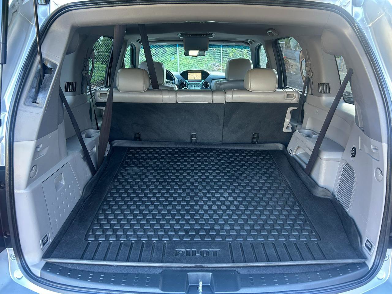 Used 2011 Honda Pilot Touring image 20