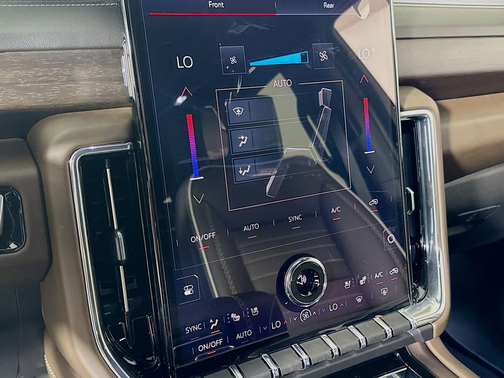 New 2026 GMC Yukon XL Denali Ultimate image 10