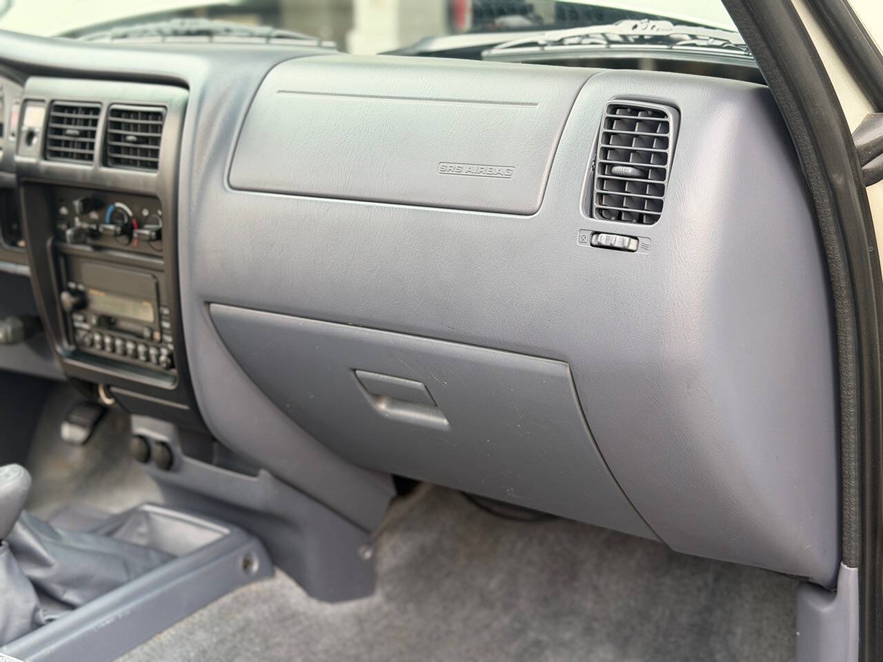 Used 2000 Toyota Tacoma 4x4 Regular Cab image 66