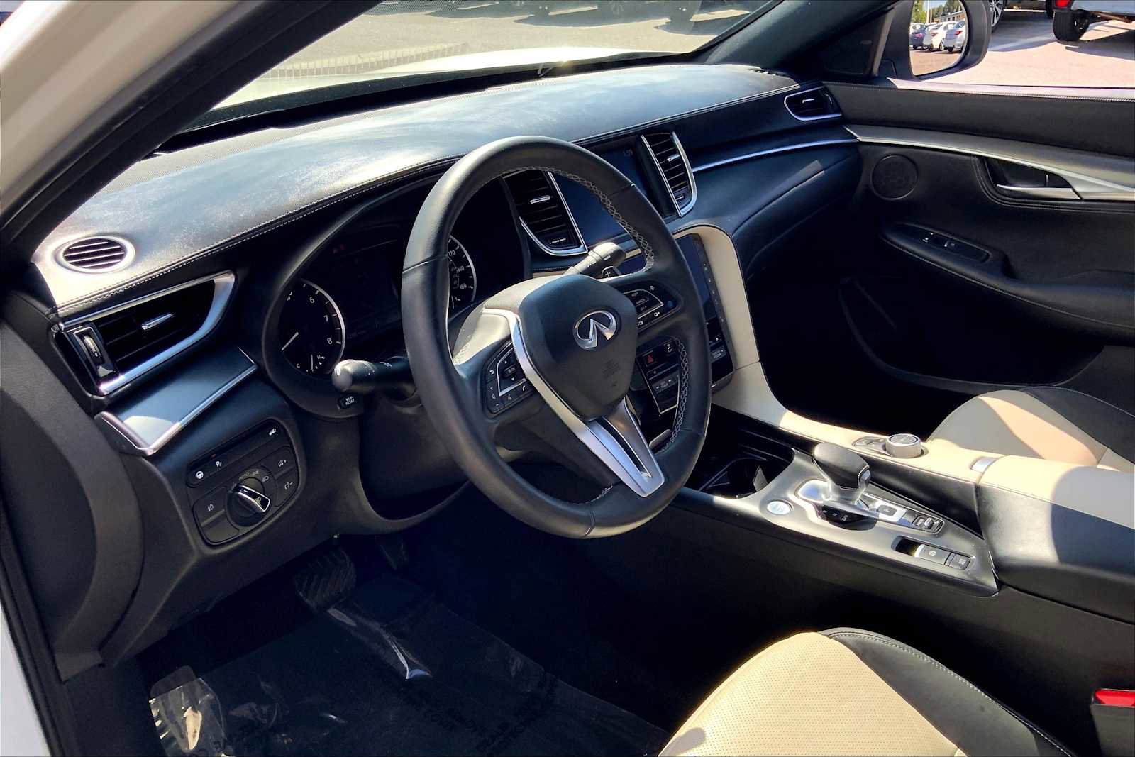 Used 2023 INFINITI QX55 Luxe w/ Cargo Package image 17