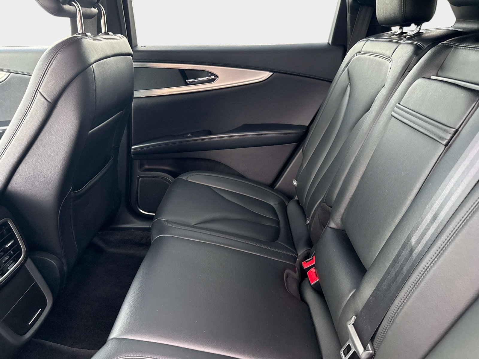 Used 2016 Lincoln MKX Premiere FWD image 13