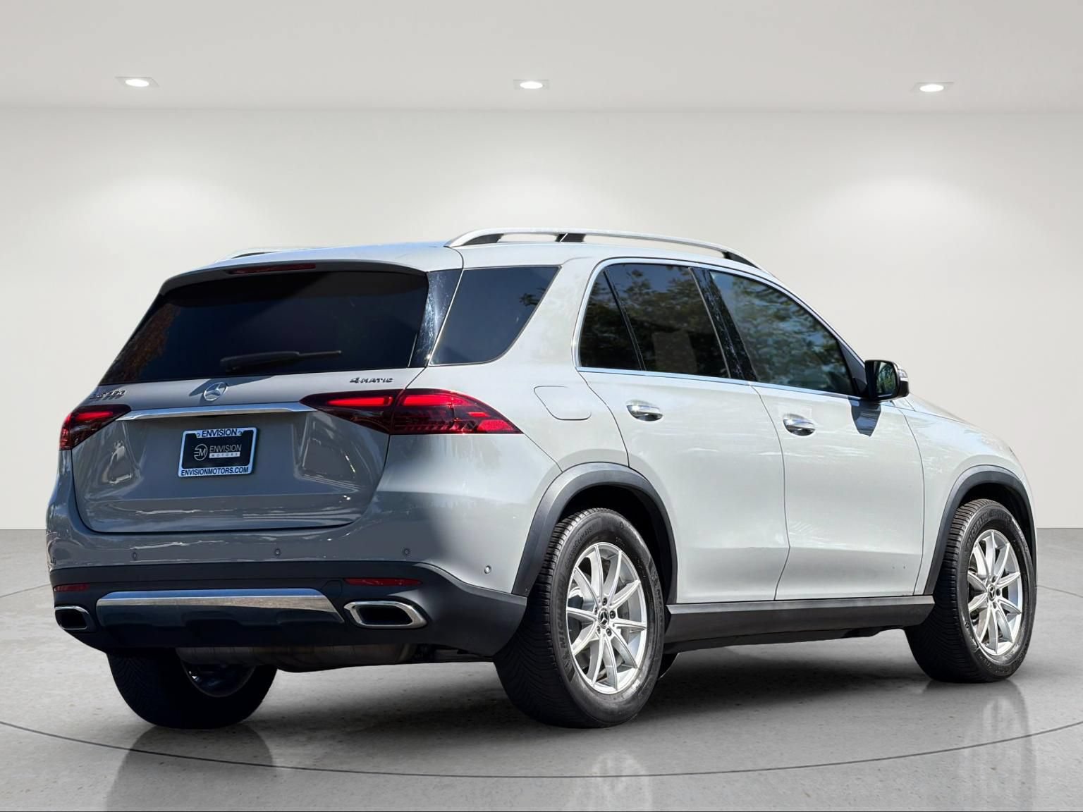 Used 2024 Mercedes-Benz GLE 350 4MATIC image 5