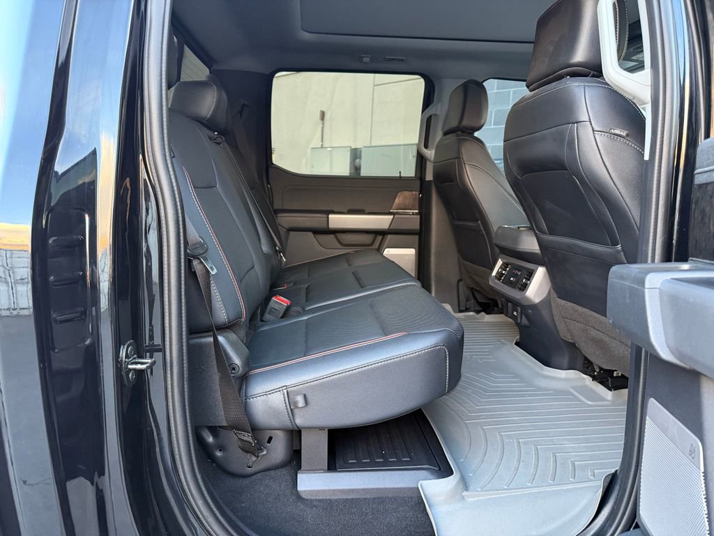 Used 2023 Ford F250 Lariat w/ Chrome Package image 22