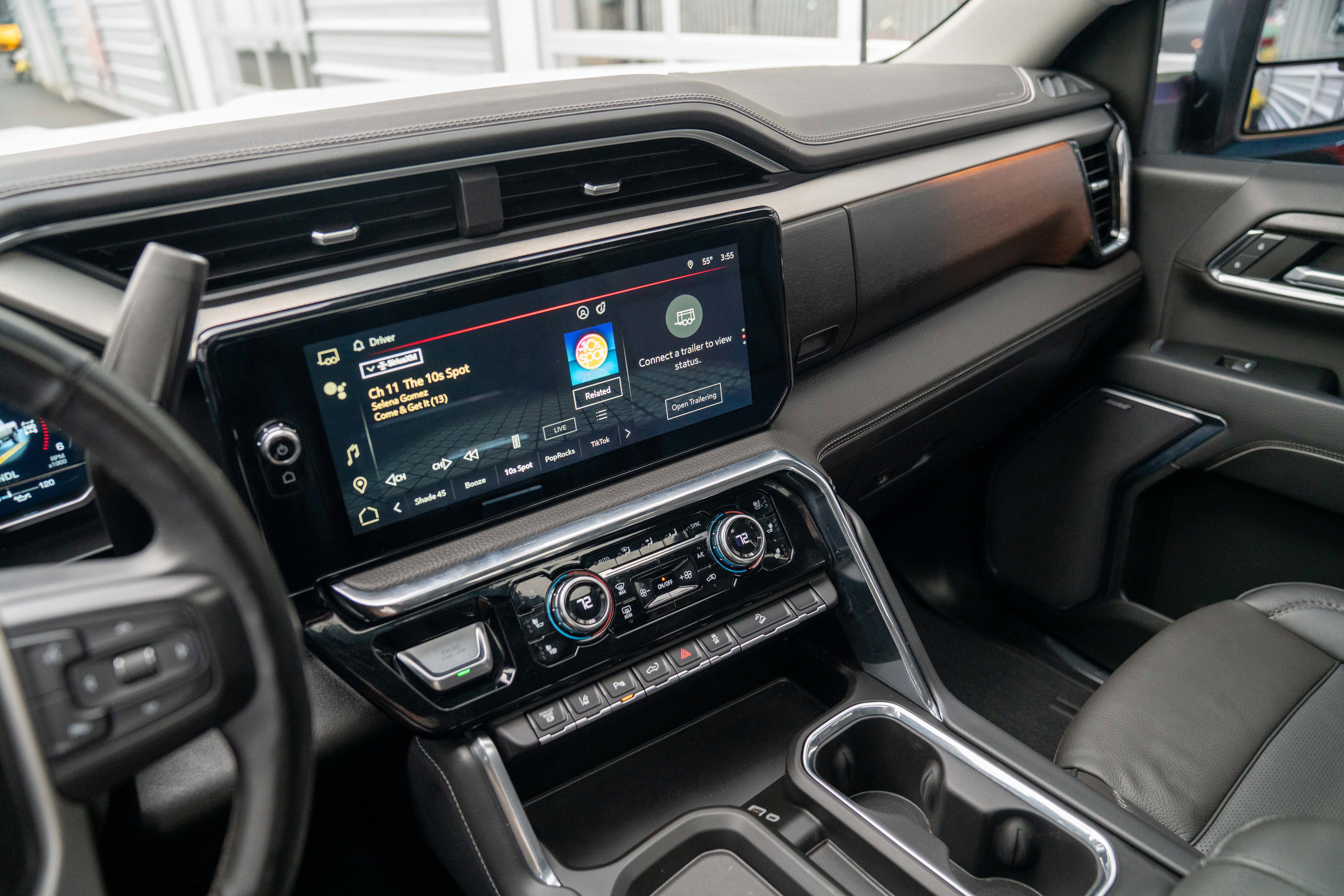 Used 2024 GMC Sierra 3500 Denali w/ Denali Reserve Package image 21