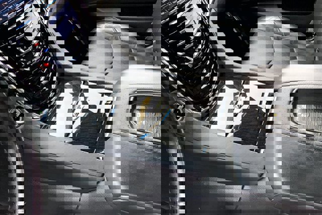 Used 2016 Cadillac Escalade Platinum image 16