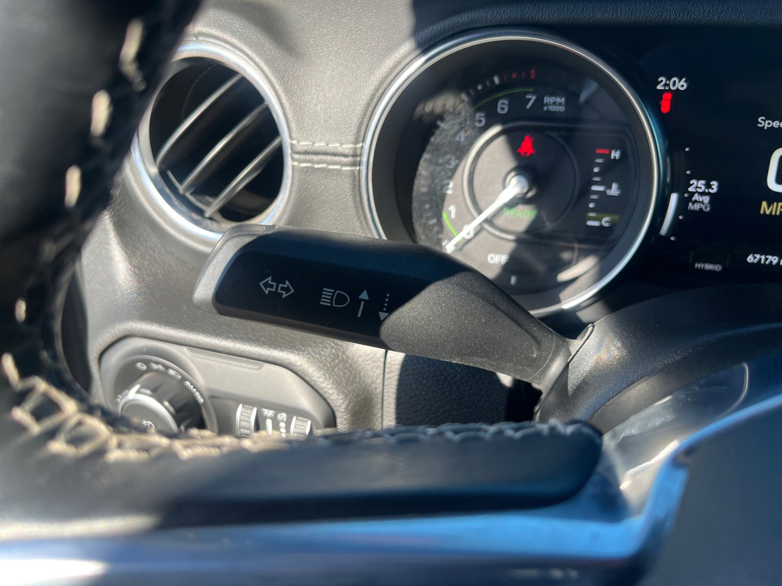 Used 2021 Jeep Wrangler Unlimited Sahara w/ Safety Group image 12