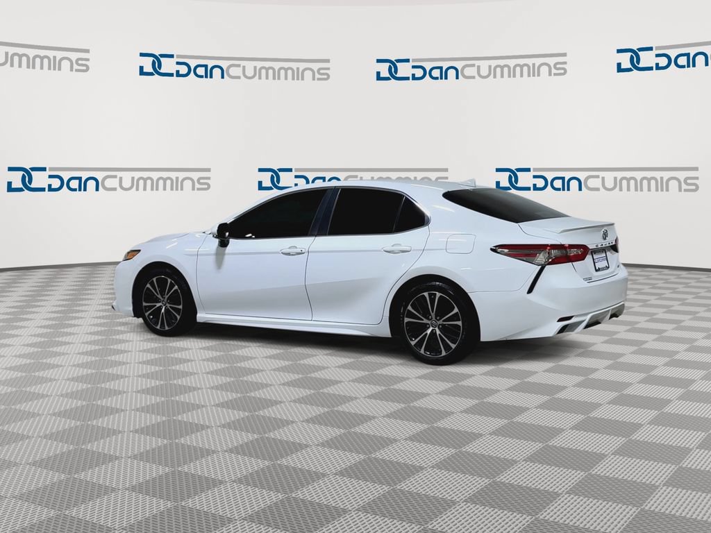 Used 2019 Toyota Camry SE w/ Convenience Package FWD image 7
