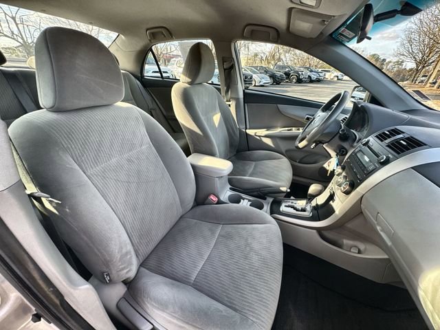 Used 2010 Toyota Corolla LE image 30