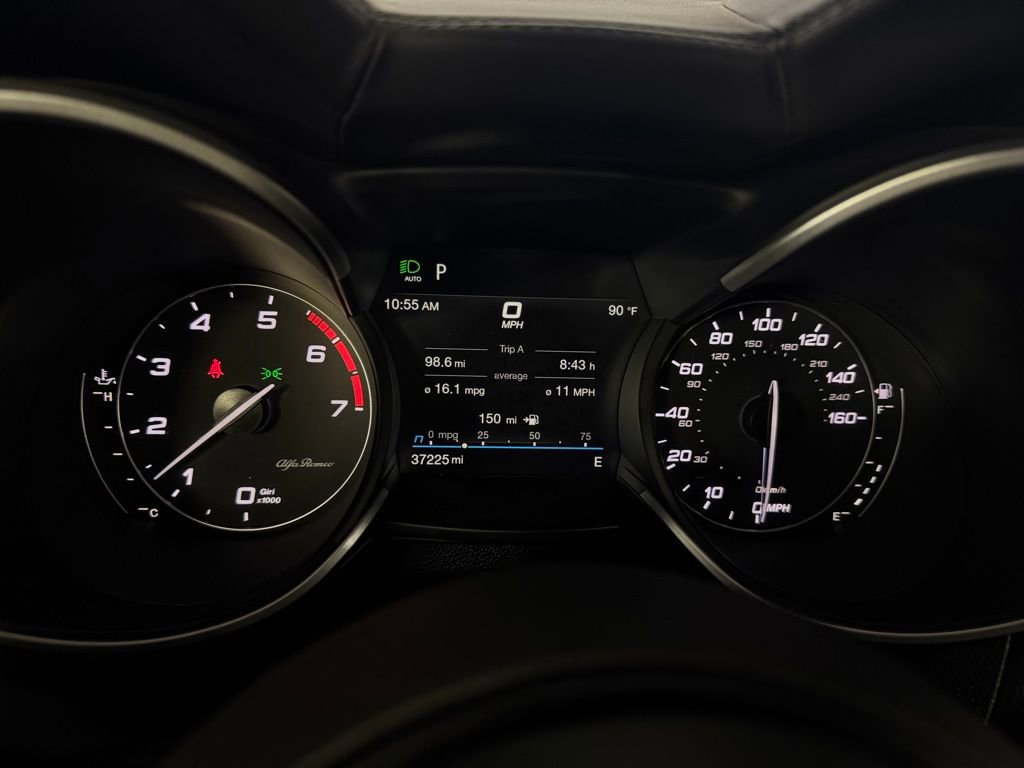 Used 2023 Alfa Romeo Stelvio Ti image 23