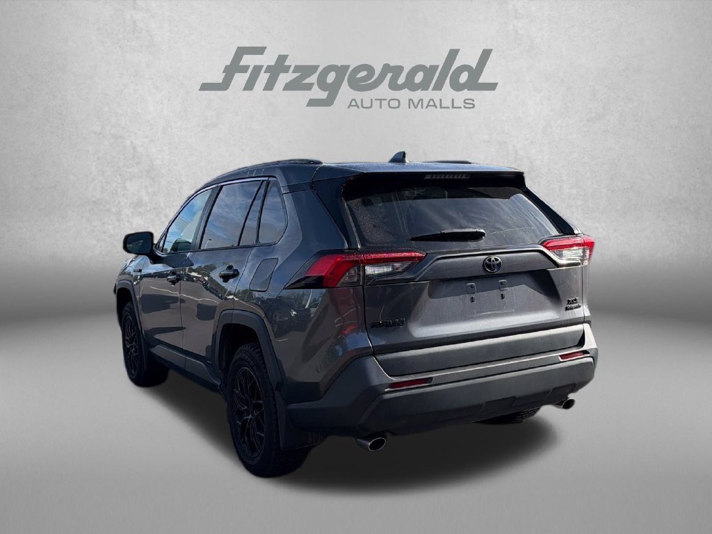 Used 2021 Toyota RAV4 XLE w/ Convenience Package AWD/4WD image 6