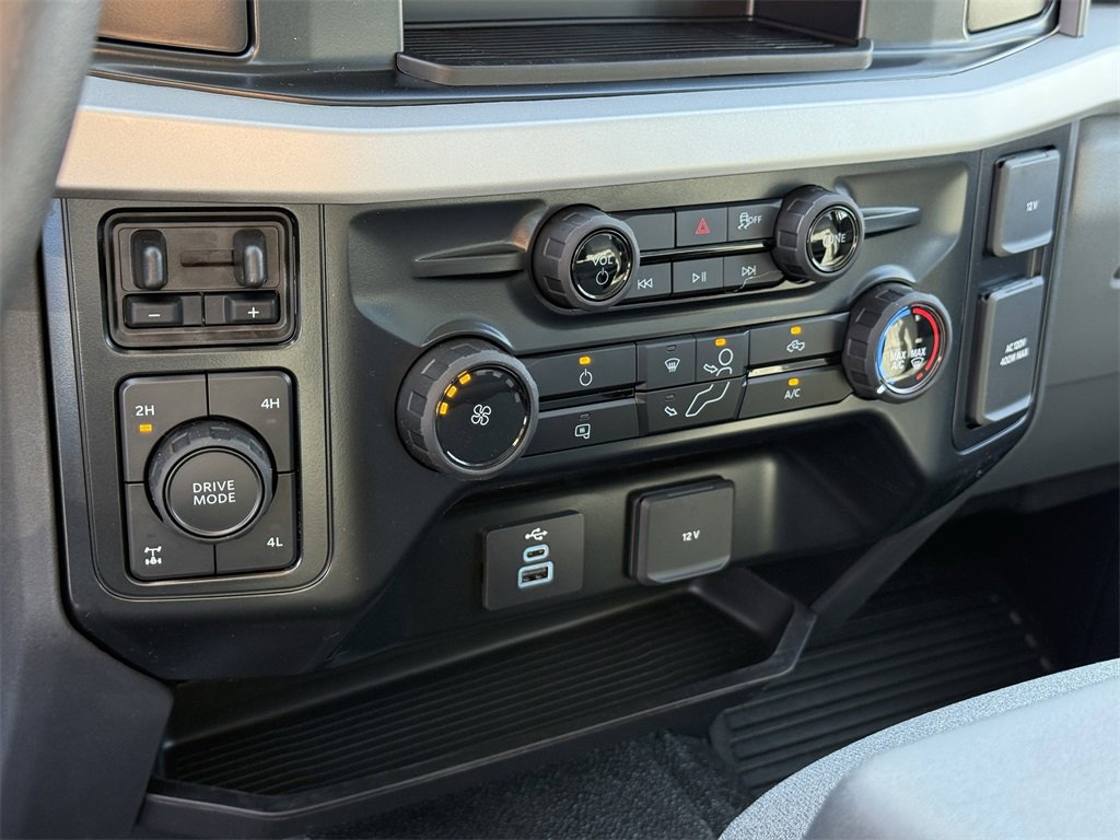 New 2026 Ford F350 XLT image 26