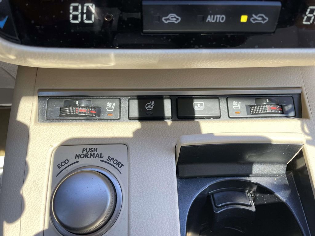 Used 2014 Lexus ES 350 350 w/ Luxury Package image 43