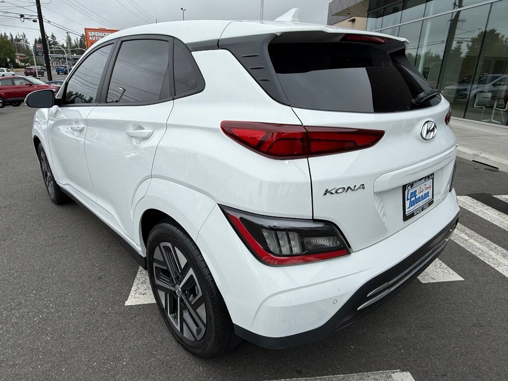 Certified 2023 Hyundai Kona Limited FWD image 3