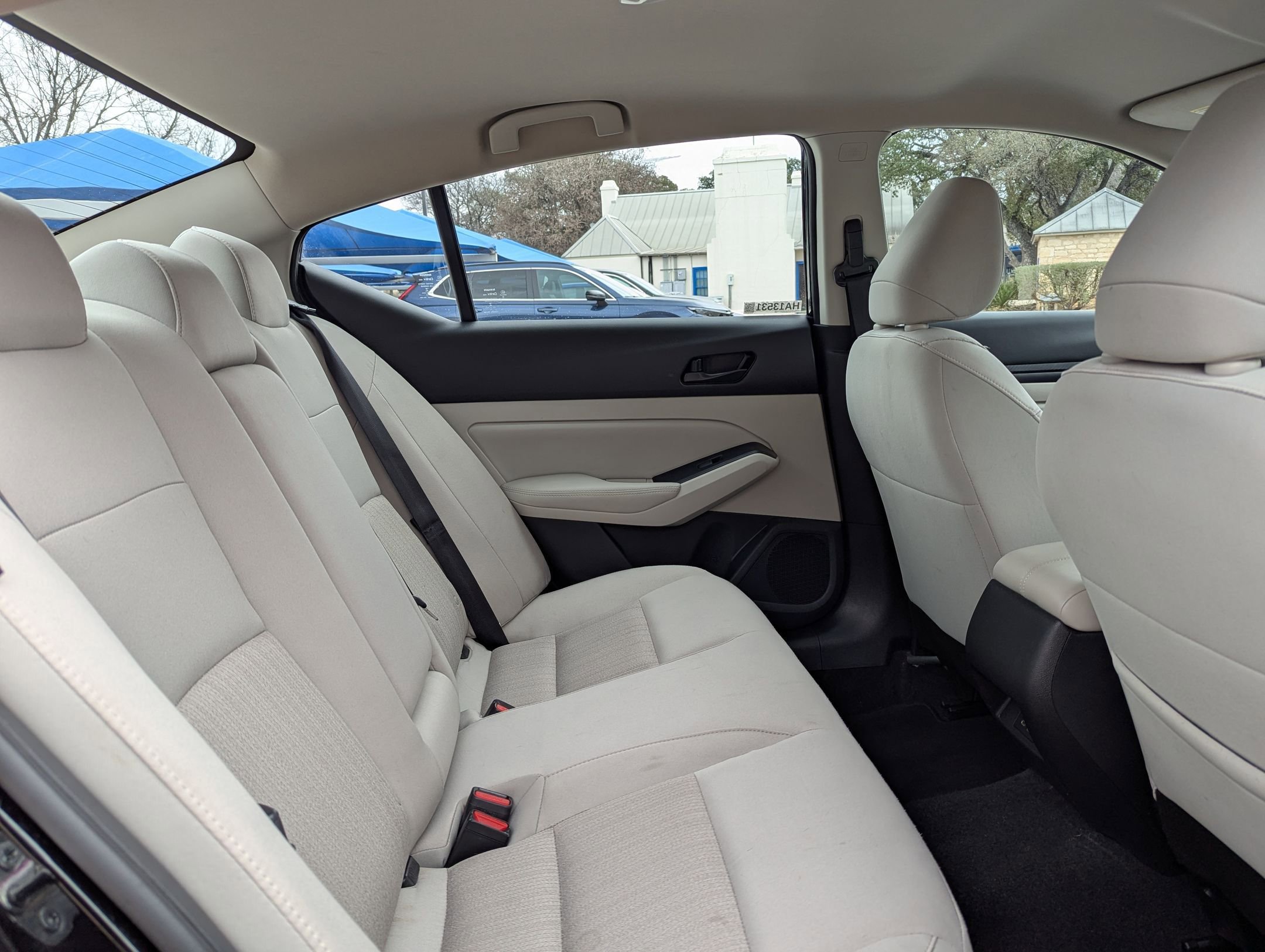 Used 2025 Nissan Altima 2.5 SV image 25