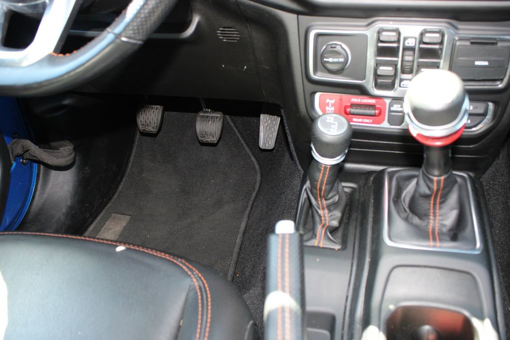 Used 2021 Jeep Gladiator Mojave AWD/4WD image 9