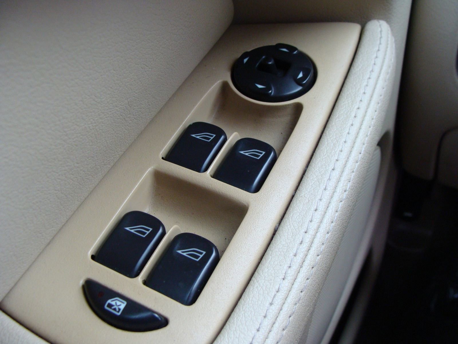 Used 2006 Jaguar X-TYPE 3.0 image 18