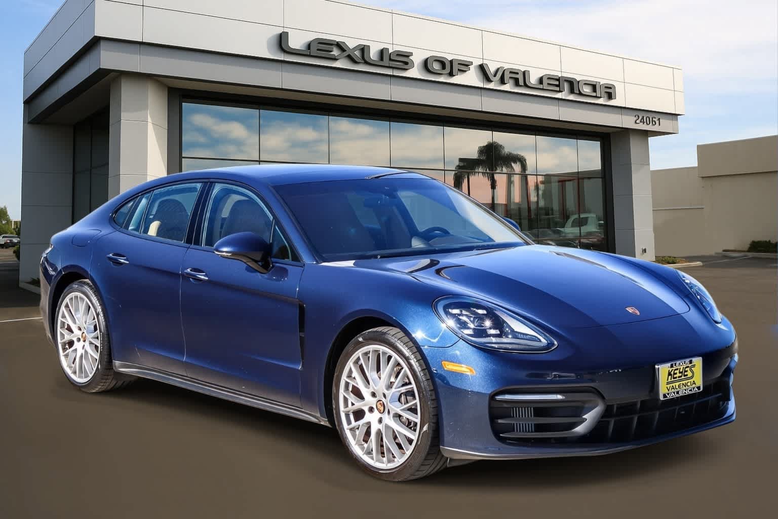 Used 2021 Porsche Panamera RWD image 5