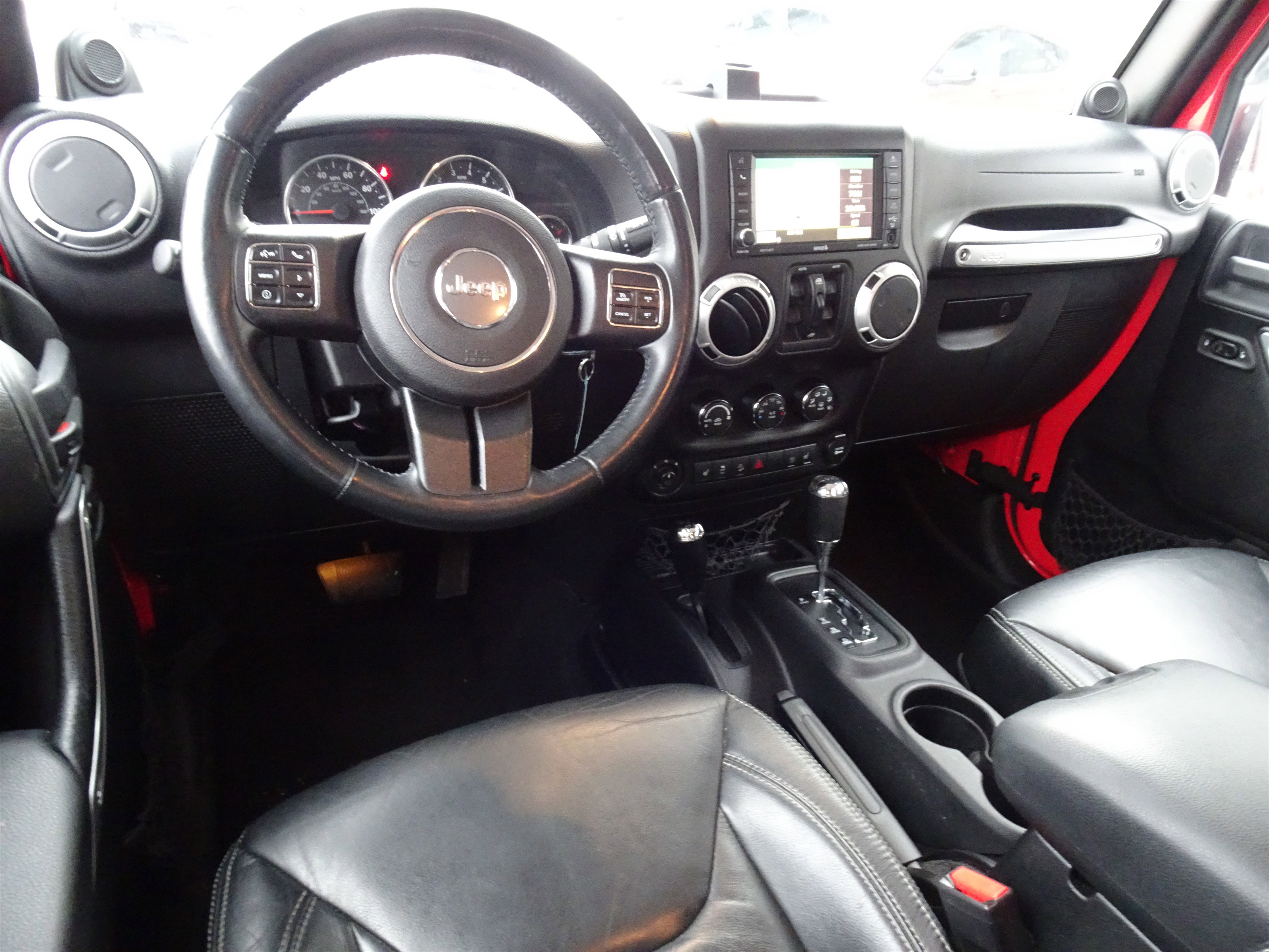 Used 2013 Jeep Wrangler Unlimited Sahara w/ Connectivity Group image 14