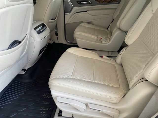 Used 2021 Cadillac Escalade Sport Platinum AWD/4WD image 20
