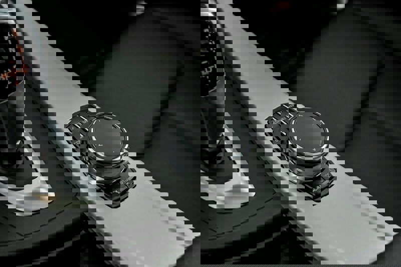 Used 2018 BMW 320i xDrive Sedan image 33