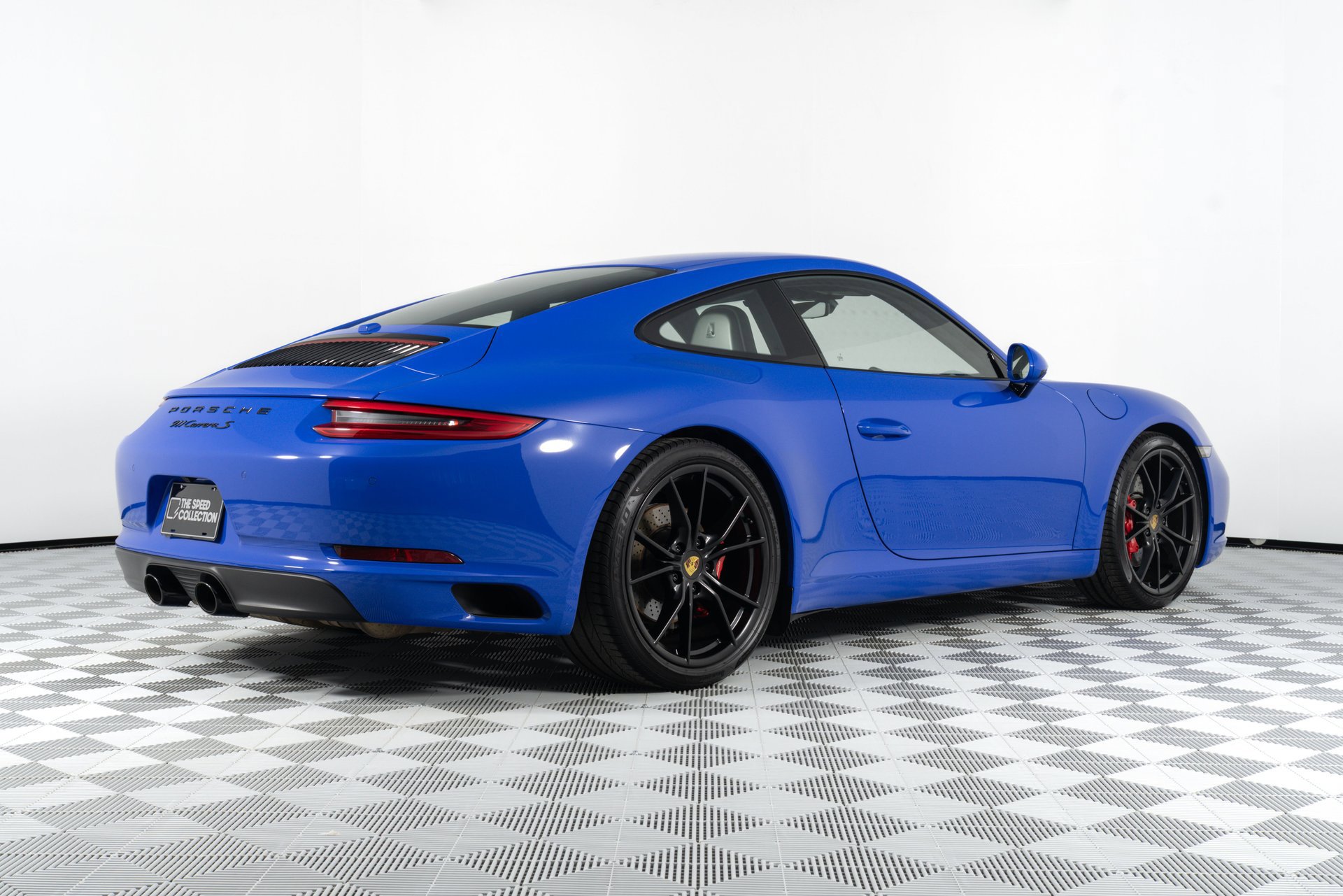 Used 2017 Porsche 911 Carrera S image 7